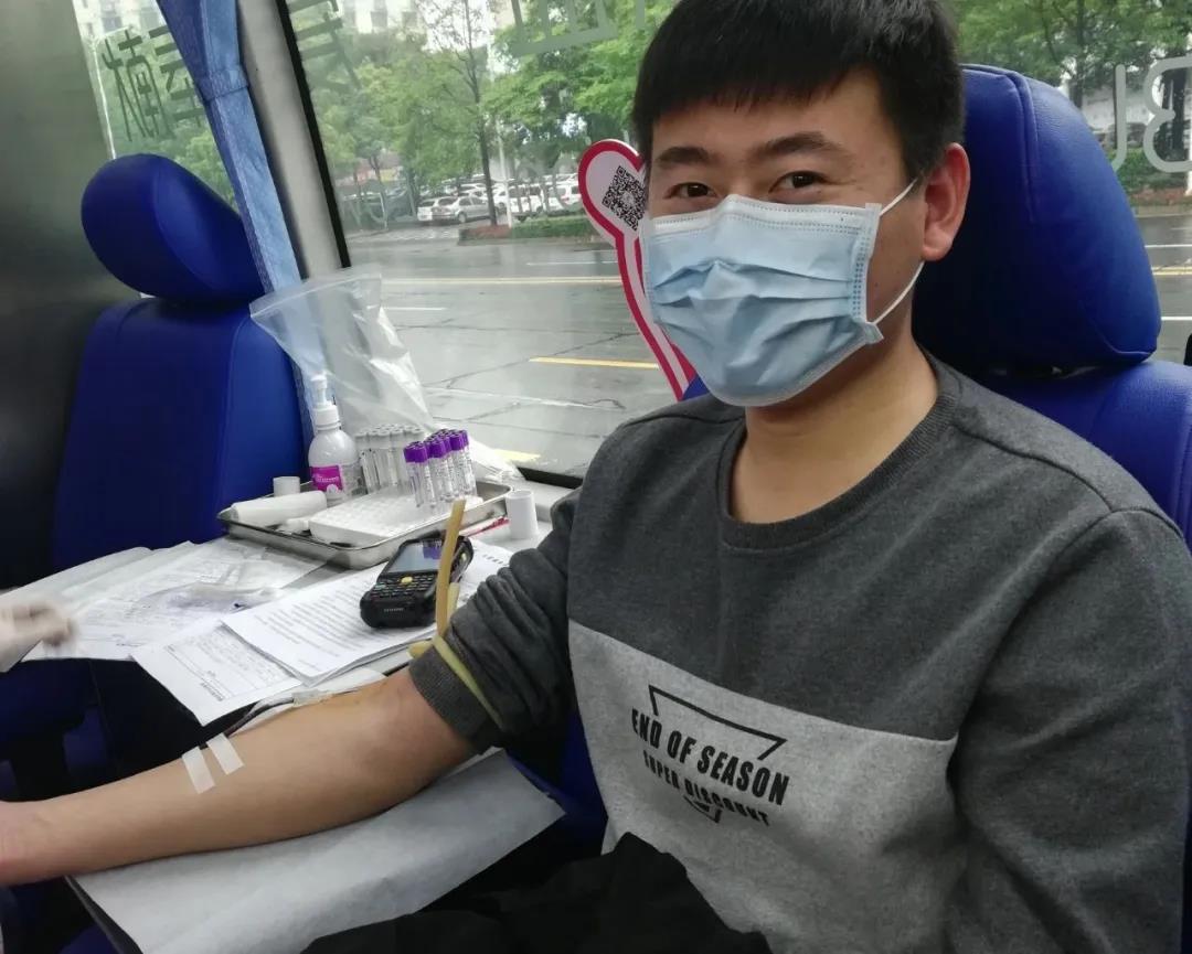 爱心献血,温暖中国,湖南万达在行动!